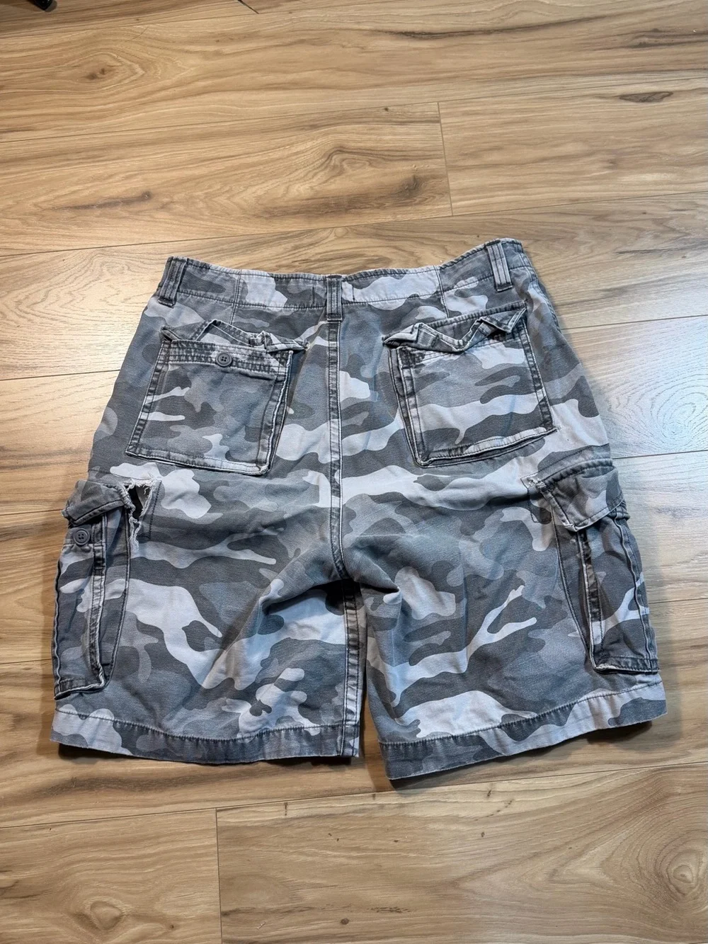 Faded Glory Men’s Gray Camo Cargo Shorts Cotton Canvas Flat Front Button Pockets